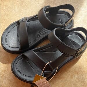 Teva Hurricane Drift Sandals